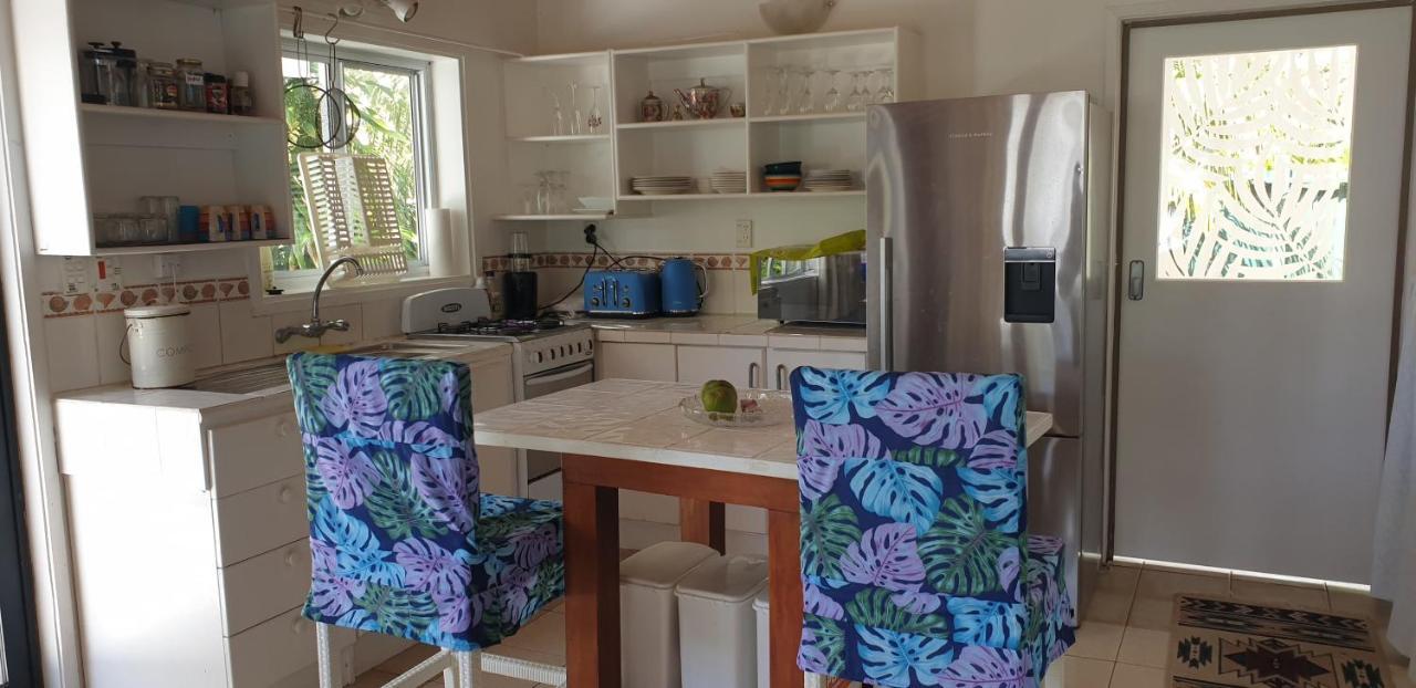Are Tamareni 2Br Beach Cottage Or River Studio อาวารัว ห้อง รูปภาพ