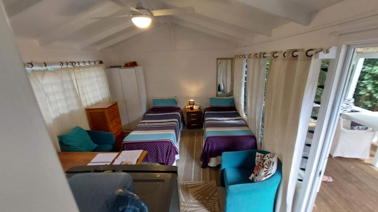 Are Tamareni 2Br Beach Cottage Or River Studio อาวารัว ห้อง รูปภาพ
